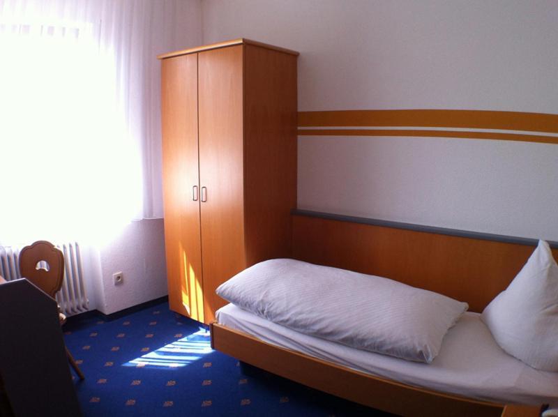 Landgasthof Scheubel Gremsdorf Habitación foto